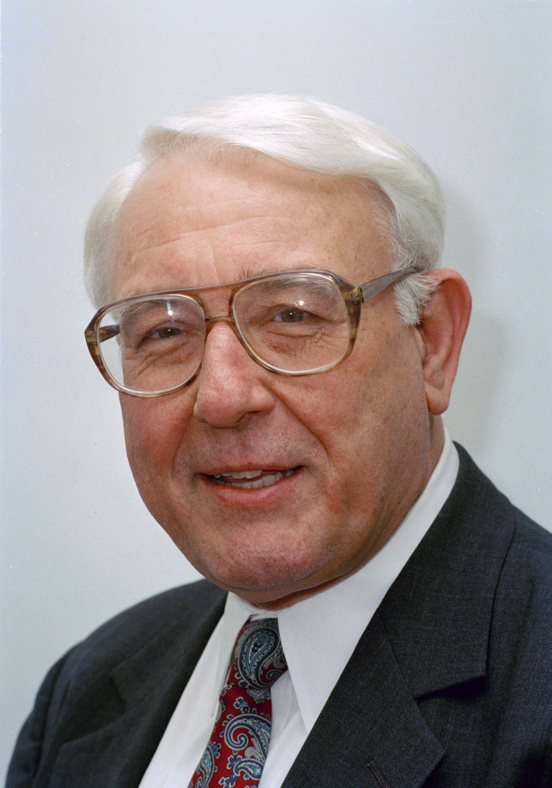 AP New York membership department staffer James Lagier shown in New York, June 1, 1993. (AP Photo/Marty Lederhandler)