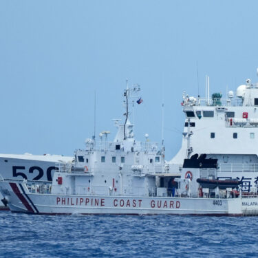 AP23117001492999.jpg