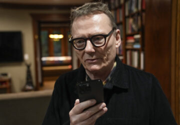 Nobel prize winner in Economics, James A. Robinson, gives an interview to the Associated Press from his home in the Hyde Park neighborhood of Chicago, Monday, Oct. 14, 2024. (AP Photo/Charles Rex Arbogast)