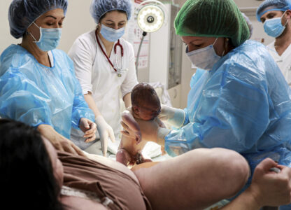 Yulia Ponomarenko gives birth to daughter Mariana at Maternity Hospital No. 7 in Odesa, Nov. 11, 2024 (Nina Lyashonok/AP)