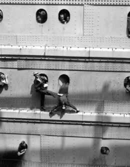 PORTHOLE SOLDIERS