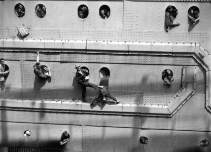 PORTHOLE SOLDIERS