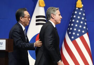 U.S. Secretary of State Antony Blinken, right, is escorted by South Korean Foreign Minister Cho Tae-yul, left, after a joint press conference following their meeting at the Foreign Ministry in Seoul, South Korea, Monday, Jan. 6, 2025. (AP Photo/Lee Jin-man, Pool)