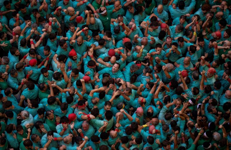 Spain_Catalonia_Human_Tower_24280374431274
