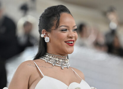 Philanthropy-Rihanna-Foundation
