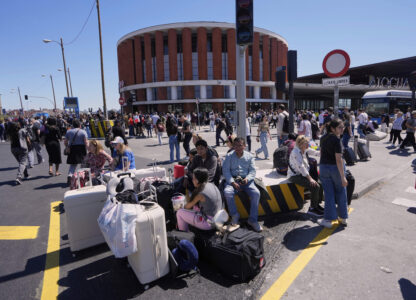 APTOPIX Spain Power Outage
