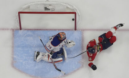 APTOPIX Stanley Cup Oilers Panthers Hockey