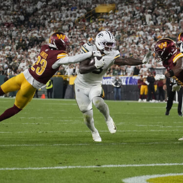 Commanders Packers Football