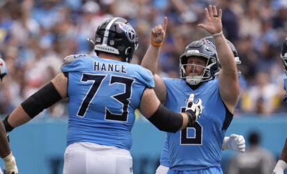 Rams Titans Football