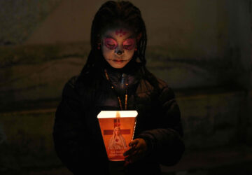 APTOPIX Ecuador Day of the Dead