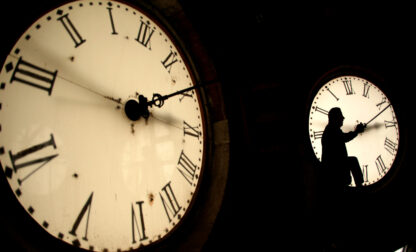 AP Poll Daylight Savings Time