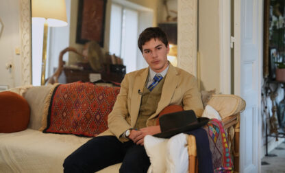 France Louvre Fedora Man