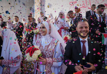 APTOPIX Gaza Mass Wedding