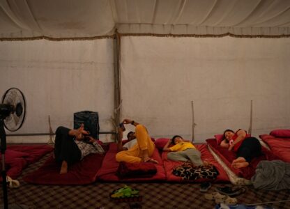 Emirates Iran Stranded Travellers