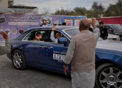 Emirates Iran Stranded Travellers