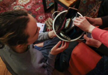 Internet Phone Offline Movement