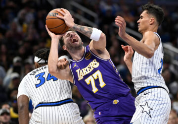 Lakers Magic Basketball