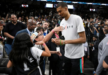 Mavericks Spurs Basketball