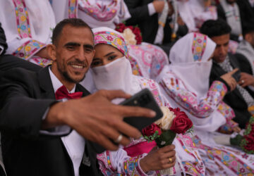 APTOPIX Gaza Mass Wedding