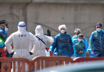 APTOPIX Spain Hantavirus Ship