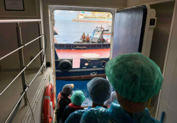 APTOPIX Spain Hantavirus Ship