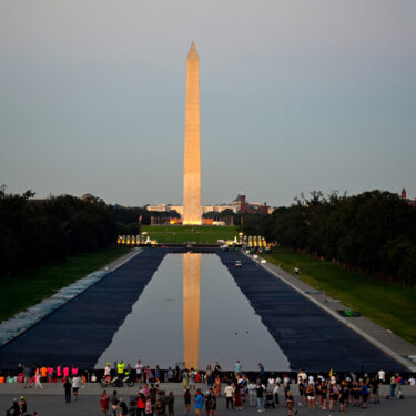 APTOPIX Lincoln Memorial Reflecting Pool