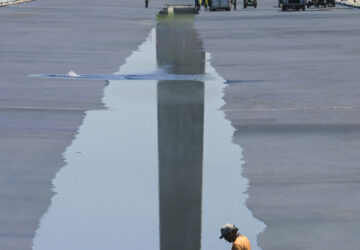 APTOPIX Lincoln Memorial Reflecting Pool