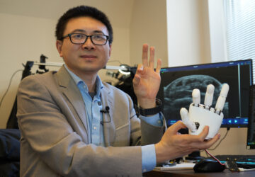 AI Robot Hands Wristband