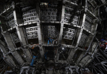 Neutrino Detector