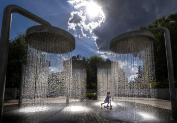 APTOPIX Lithuania Extreme Weather Heat