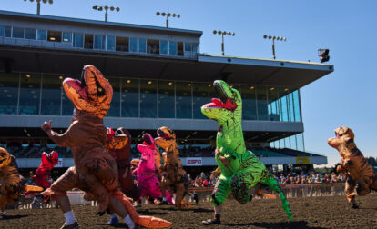 APTOPIX T-Rex Races