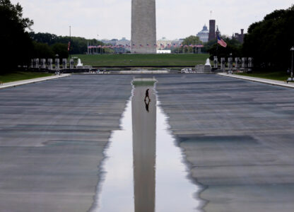 APTOPIX Lincoln Memorial Reflecting Pool