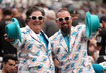 Dolphins Raiders Football