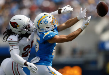 Cardinals Chargers Football