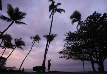 APTOPIX US Hawaii Extreme Weather Nolo