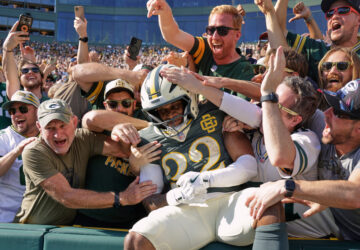 Bears Packers Football