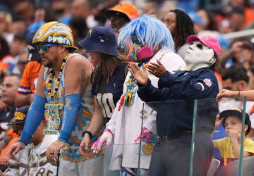 Broncos Chargers Football