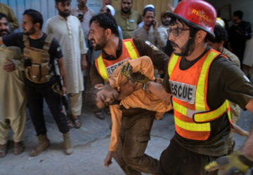 APTOPIX Pakistan School Roof Collapse