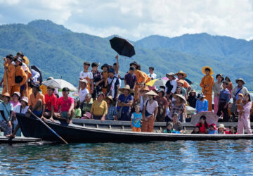 Myanmar Pagoda Festival Photo Gallery