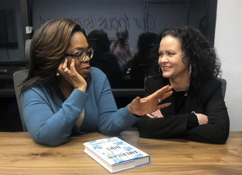 Ap 20063768371429 Hm Oprah I