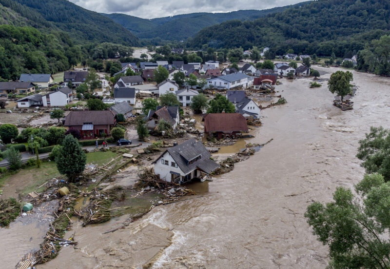 AP 21196366898941 hm floods ss