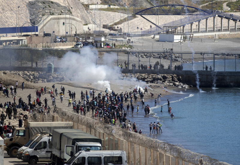 Migrants Ap 21139468237096Hm Cueta Ss